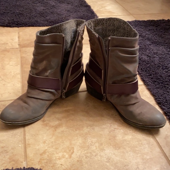 Blowfish Western Bootie 7.5 PERFECT FOR FALL - Picture 2 of 11